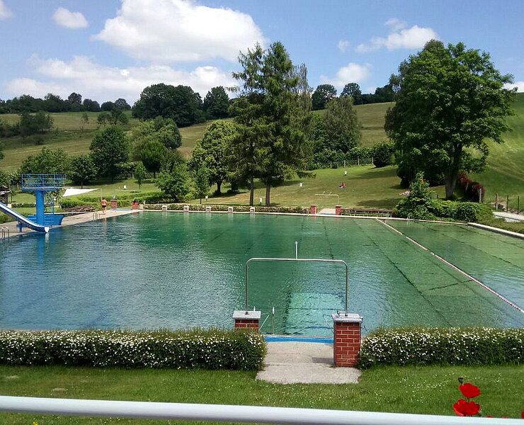 Freibad Mildenau ()