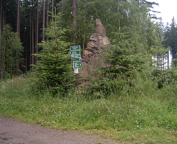 Denkmal "Drei Tannen" (Birgit Frauenstein)