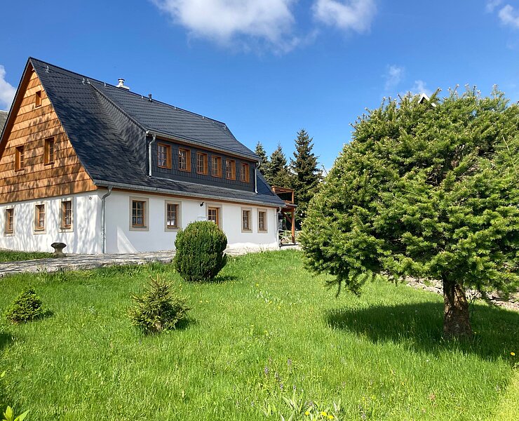 Außen Ansicht Sommer (Ferienhaus Zirbenliebe - Beate Zier)