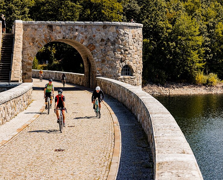 Tour entlang Talsperre (Tourismusverband Erzgebirge e.V. /Martin Donath)