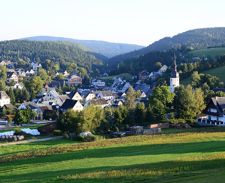 Aussicht auf Sosa mit Kirche (Archiv TMGS, Holger Stein)