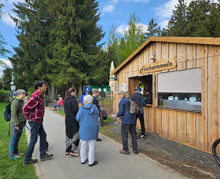 Fischerhütte (Minigolf und Imbiss am Greifenbachstauweiher)