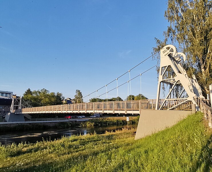 Zaßnitzer Hängebrücke - Blick vom Zaßnitzer Muldenufer (Bastian Rakow)