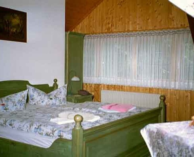 Zimmer 2 ()