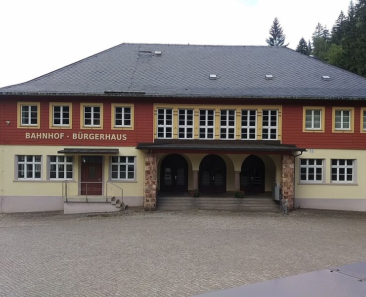 Bahnhof / Bürgerhaus Kipsdorf ()