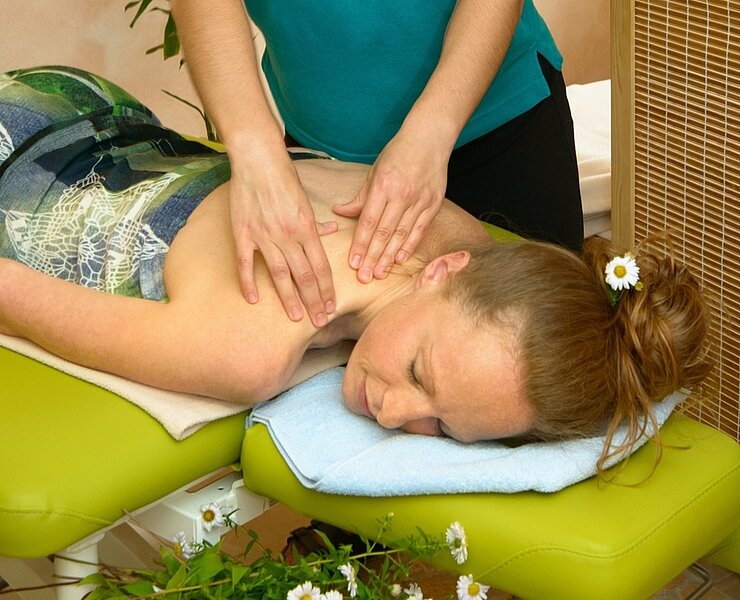 Wiesenbader Thermal-Kräuter-Wellness (Dieter Knoblauch)