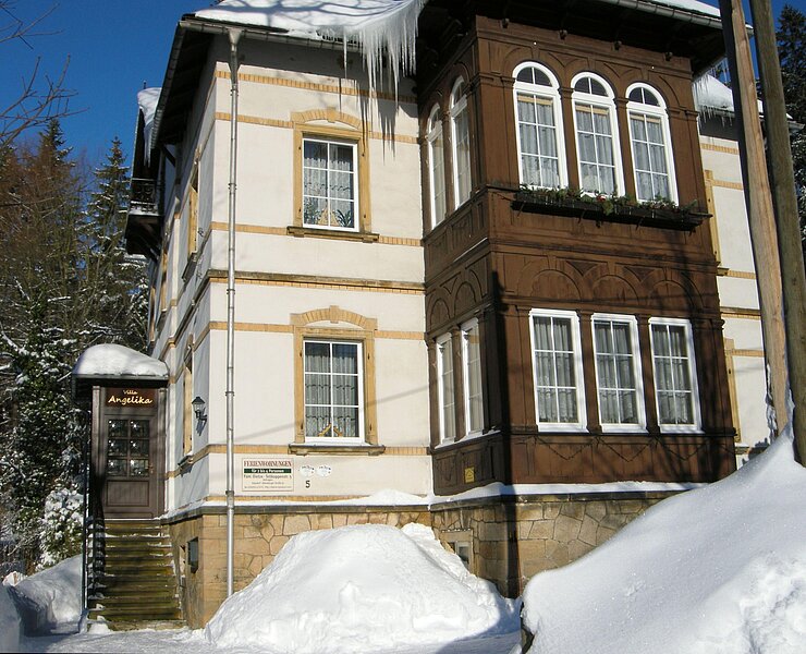 Villa Winterimpressionen ()