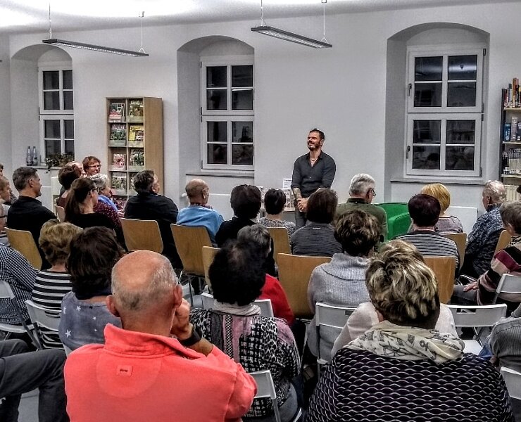 Lesung mit Frank Goldammer in der Bibliothek (Mandy Ehnert, Stadt Kirchberg)