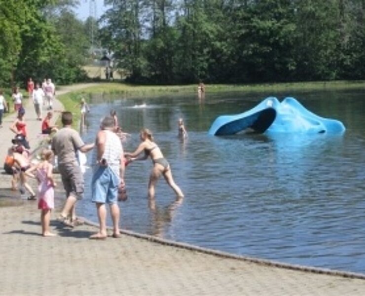 Naturbad Grünhain, Grünhain-Beierfeld, Erzgebirge, Westerzgebirge (Rainer Wesely)