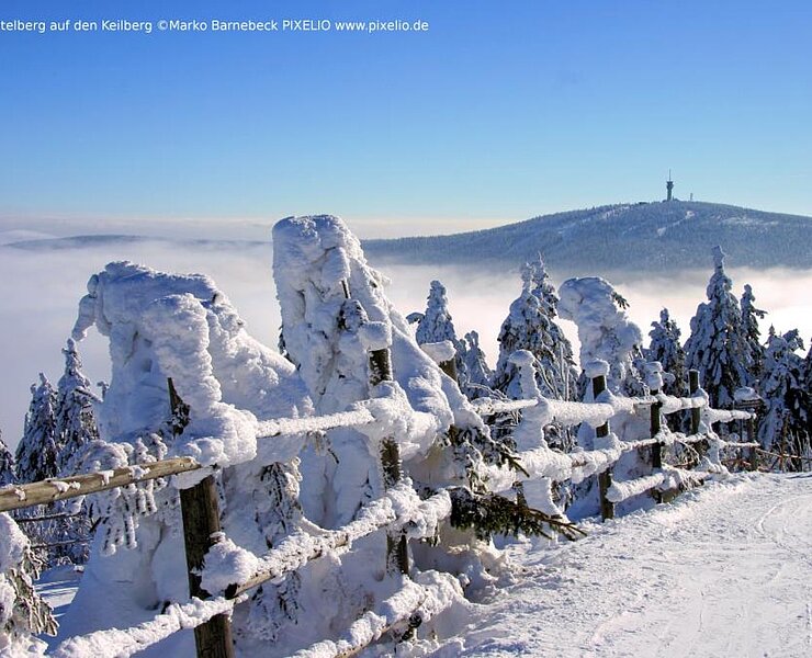 Blick vom Fichtelberg auf den Keilberg (Marco Barnebeck)