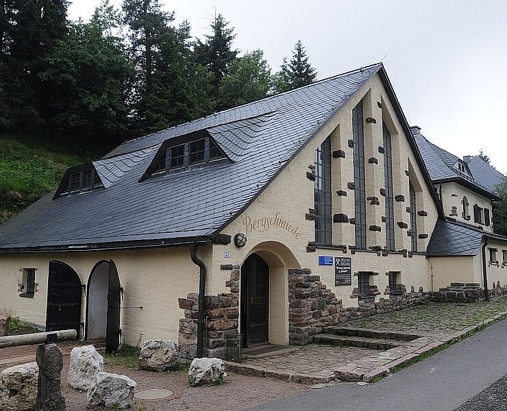Außenansicht Besucherbergwerk Zinnwald (Egbert Kamprath)