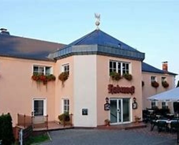 Restaurant und Hotel "Rabennest" (Tourismus-Information Stadt Rabenau)