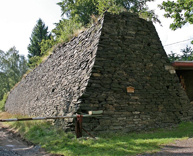 Transportweg in das Muldental - Erzbahndamm (WFE GmbH Annaberg-Buchholz)