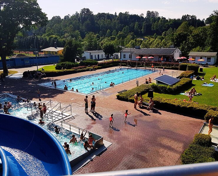 Freibad Neuhausen (Gemeinde Neuhausen, Undine Weise)