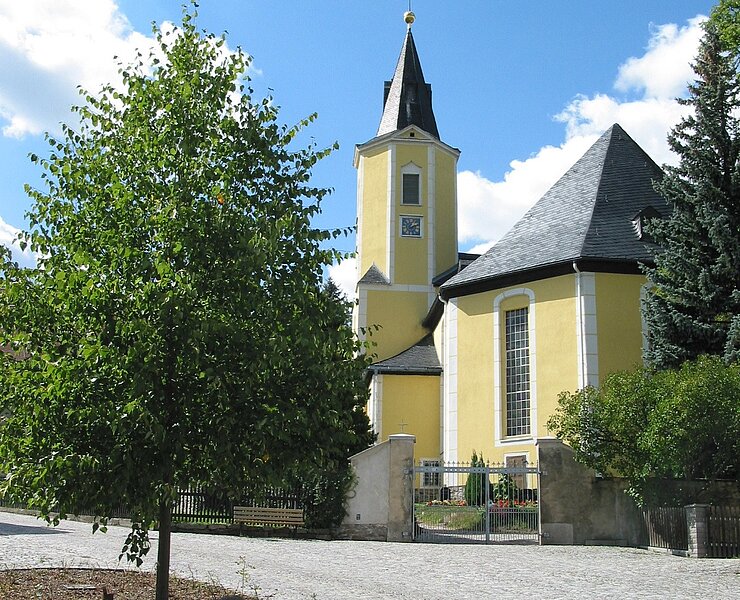 St. Annenkirche und Stölzelplatz Grünstädtel (Stadtverwaltung Schwarzenberg)