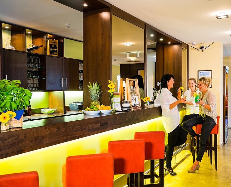 Bar & Lounge (360 Grad)