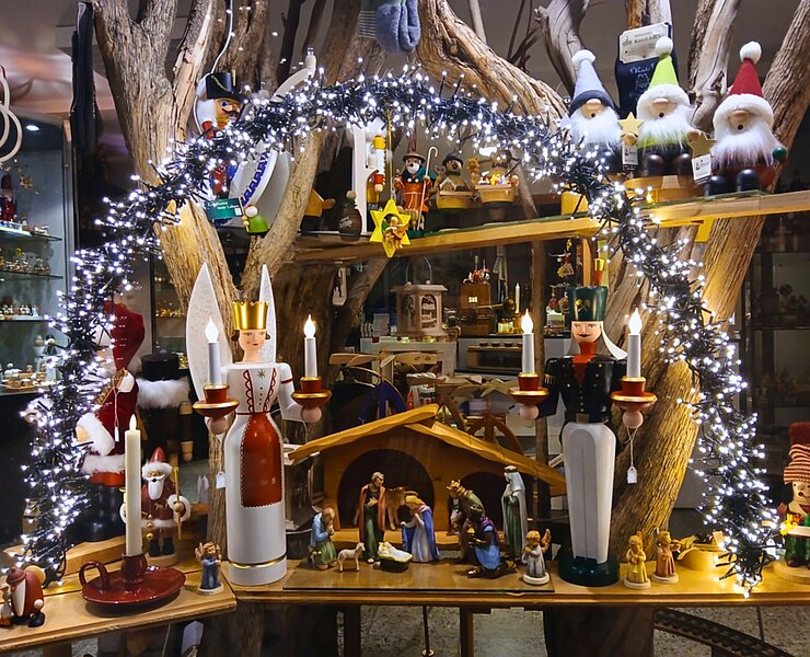 Fachgeschäft für erzgebirgische Volkskunst Kunsthandlung Teichmann in Burgstädt (Kunsthandlung Teichmann)