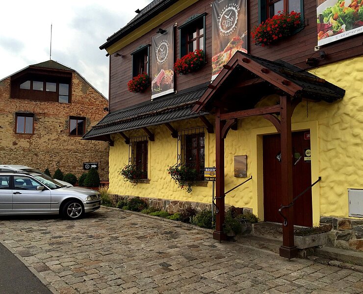 Orlovský Pivovar a Restaurant Cerný Orel ()