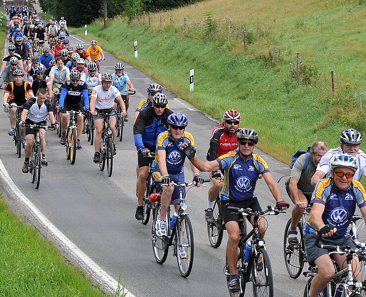 Radfahren in der Gruppe (Matthias Drechsel)
