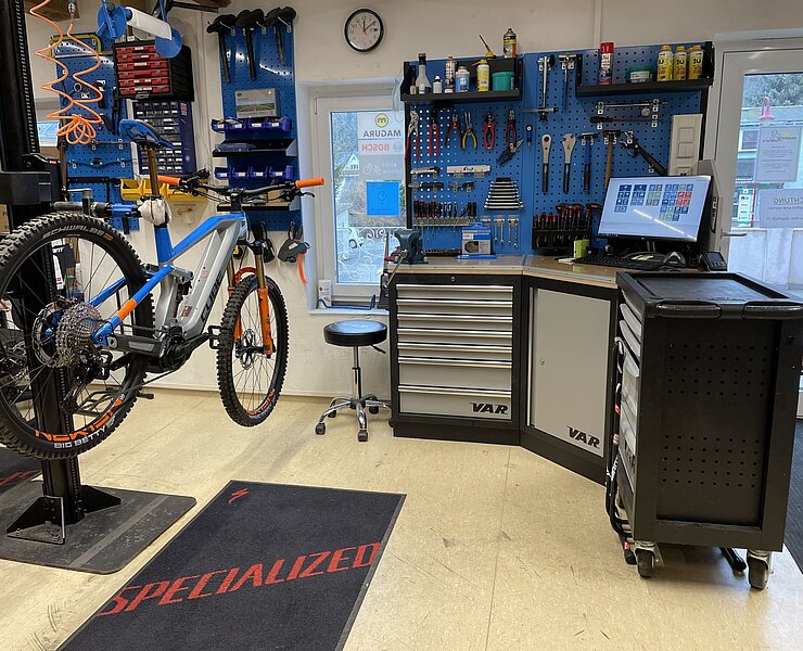 Bergmann Bike and Outdoor GmbH ()
