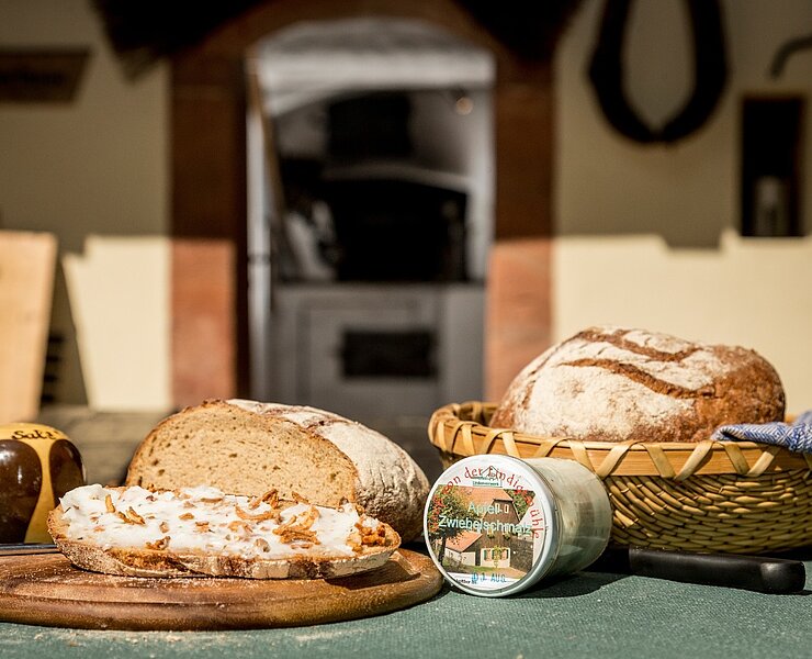 Lindigtmühle Kohren-Sahlis, Mühlenbrot (BUR-Werbung)