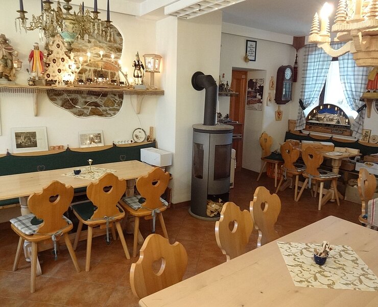 Café Hutzenstube ()