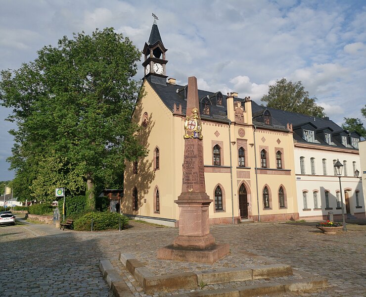 Postmeilensäule Rochlitz - Clemens-Pfau-Platz (Bastian Rakow)