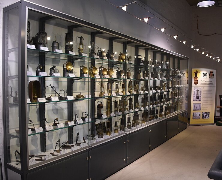 Heimat- & Bergbaumuseum Reinsdorf - Grubenlampenausstellung ()