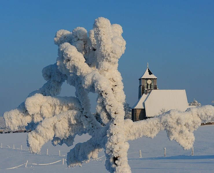 Kirche Zinnwald im Winter ()