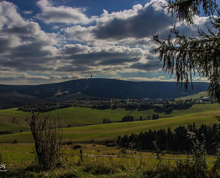 Blick von Emil-Riedel-Straße Richtung Keilberg (Jana Menzel)