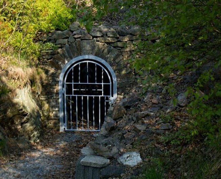 Mundloch des ehemaligen Luftschutzstolln (Jens Kugler)