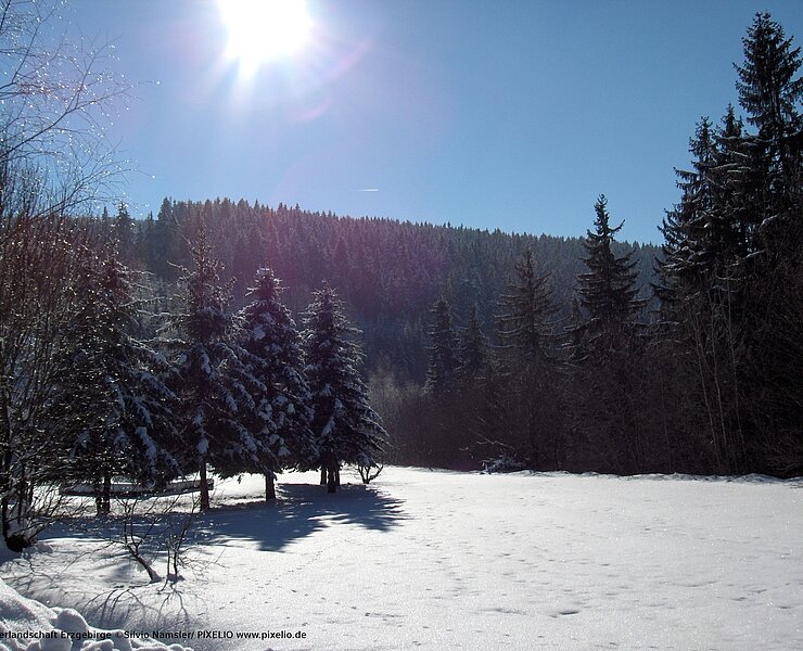 Winterlandschaft im Erzgebirge (@Silvio Namsler / PIXELIO www.pixelio.de)