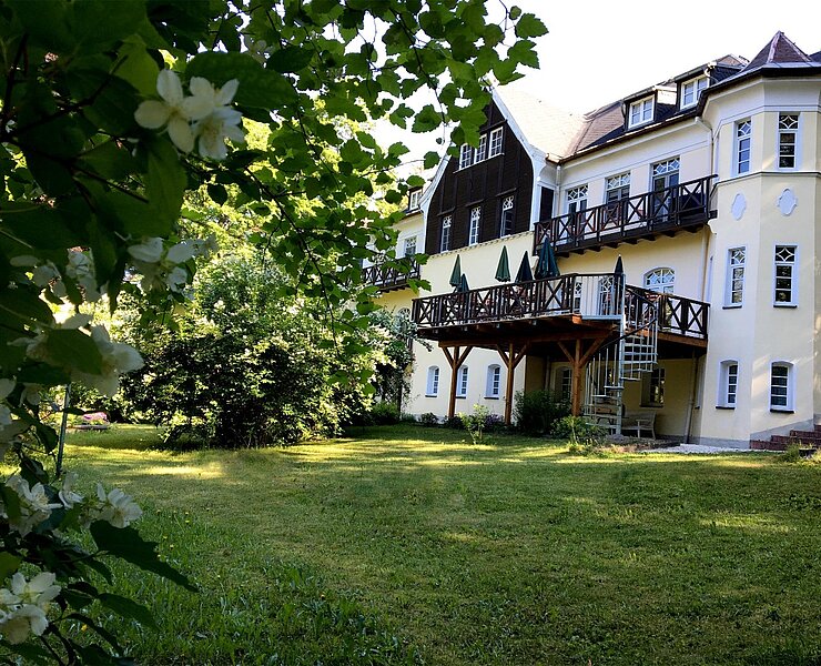 HausansichtVillaWilisch ()