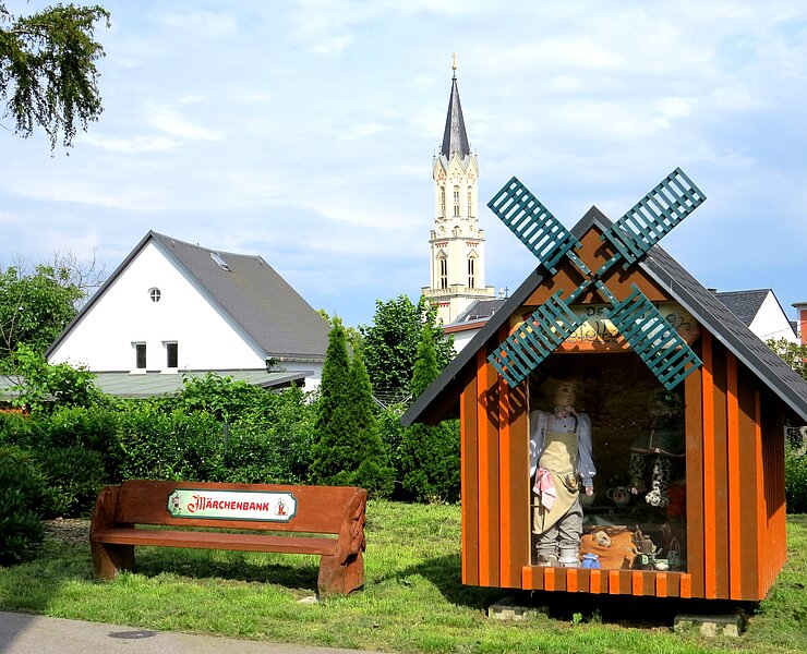 Der gestiefelte Kater im Stadtpark (Henry Pansch)