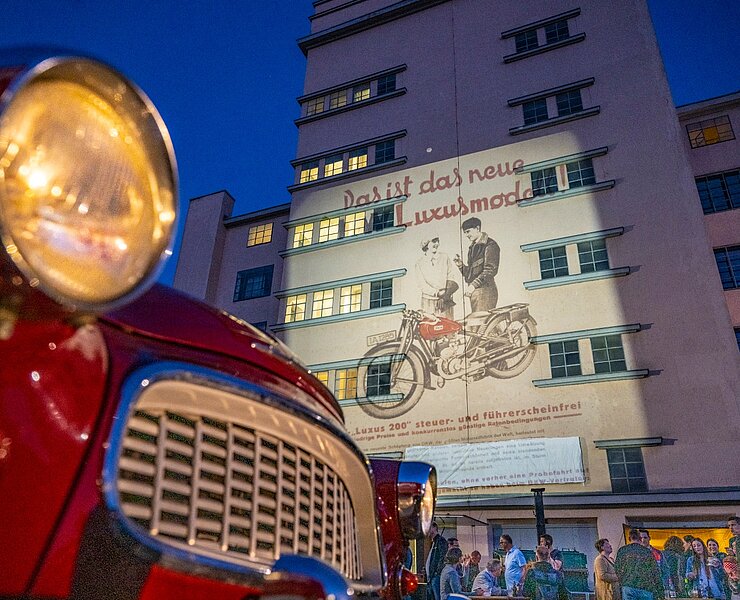 Außenfassade Fahrzeugmuseum zur Museumsnacht (Detlef Müller)