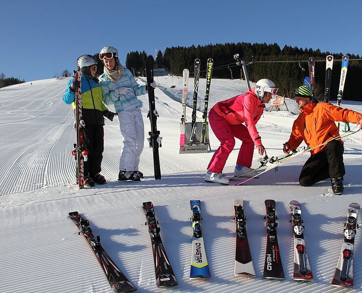 Skitest am Holzhauer Skihang (Alexander Richter)