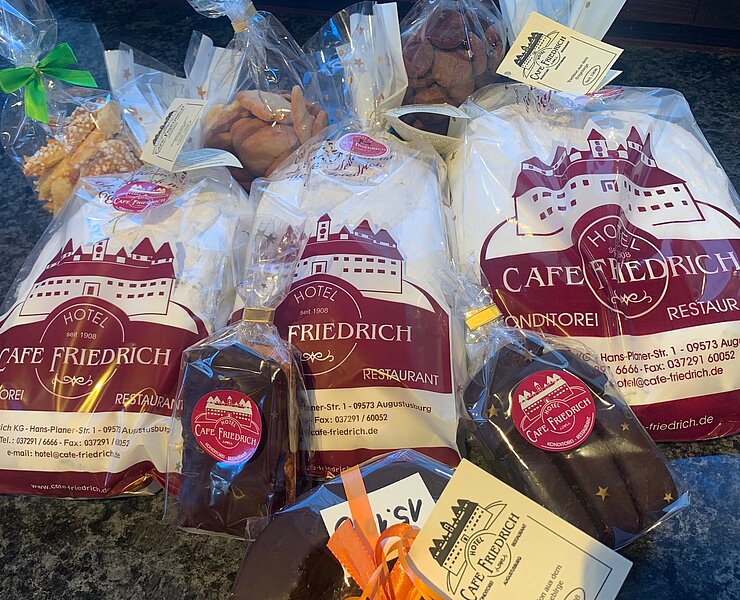 Konditorei Cafe Friedrich hauseigenes Weihnachtsgebäck ()