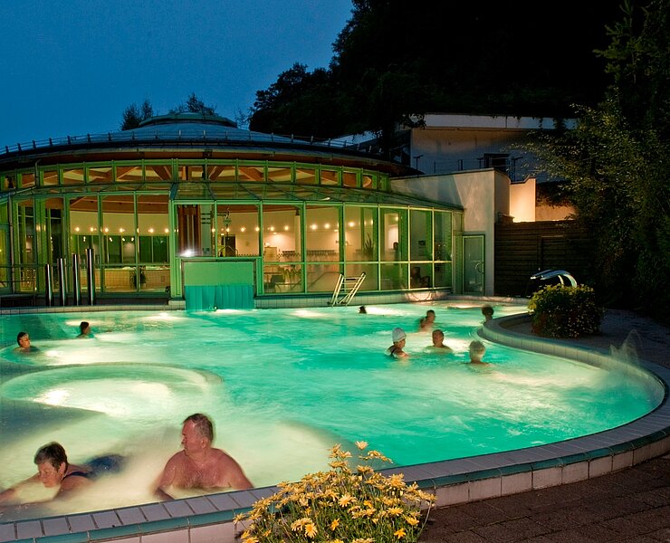 Therme Miriquidi Außenbecken (F. Höhler)