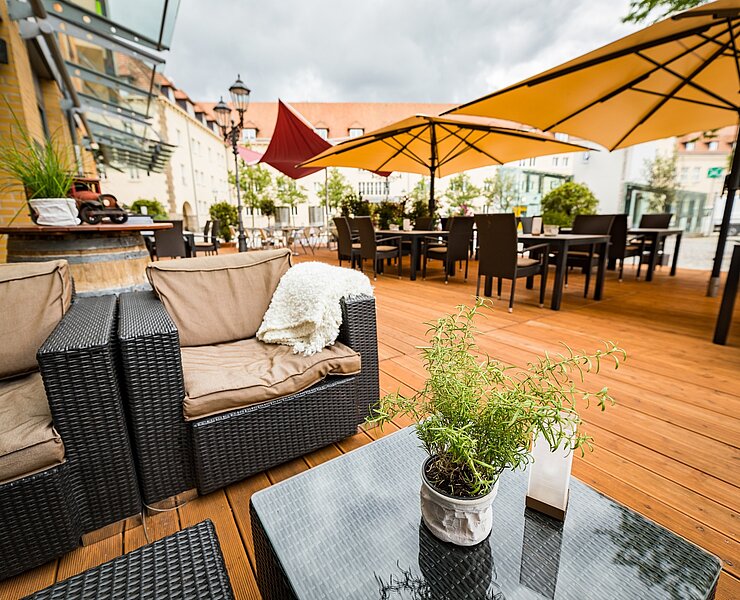 Restaurant und Bar No.9_Terrasse (Eric Fresia)