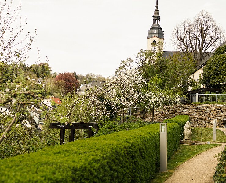 Schlossgarten und die Kirche (Stadt Zschopau Schloss Wildeck)