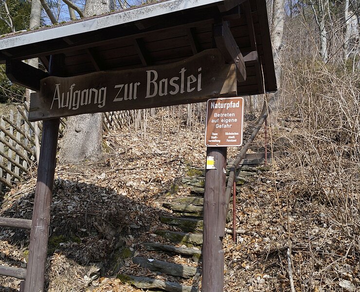 Aufgang zur Thumer Bastei (Corinna Bergelt)